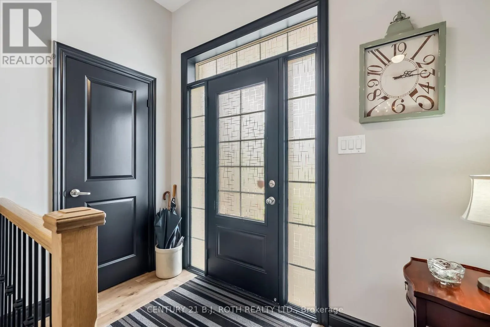 40 GLENHAVEN COURT