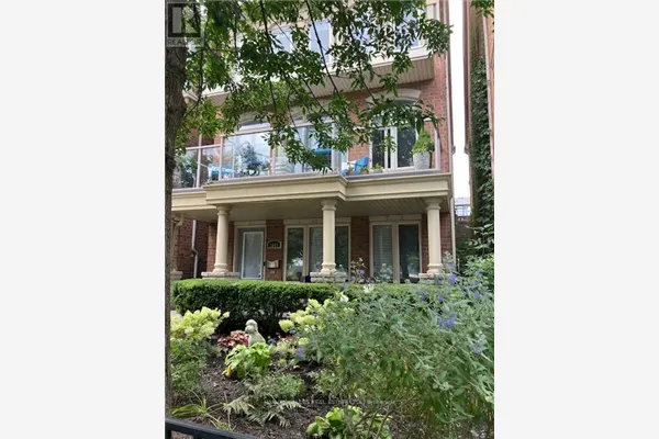 GROUND - 1800 LAKE SHORE BOULEVARD E
