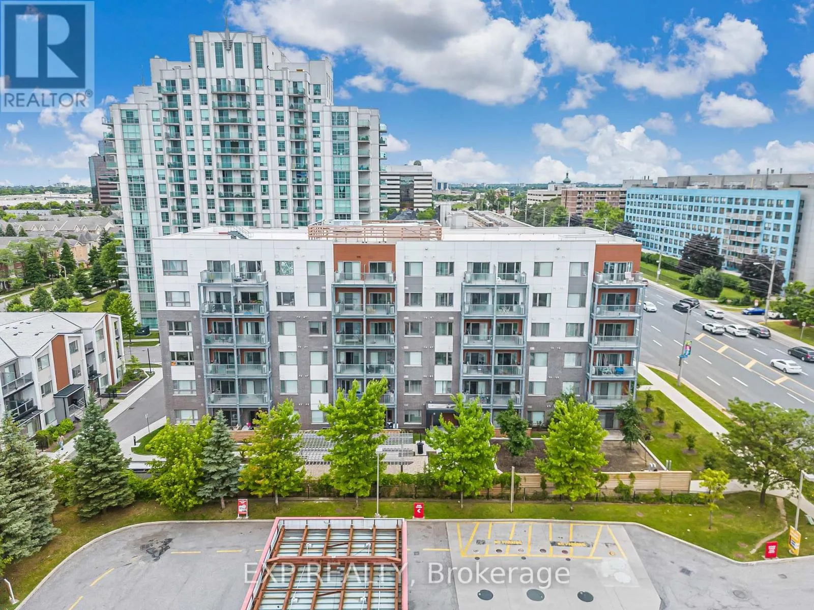 404 - 20 ORCHID PLACE DRIVE