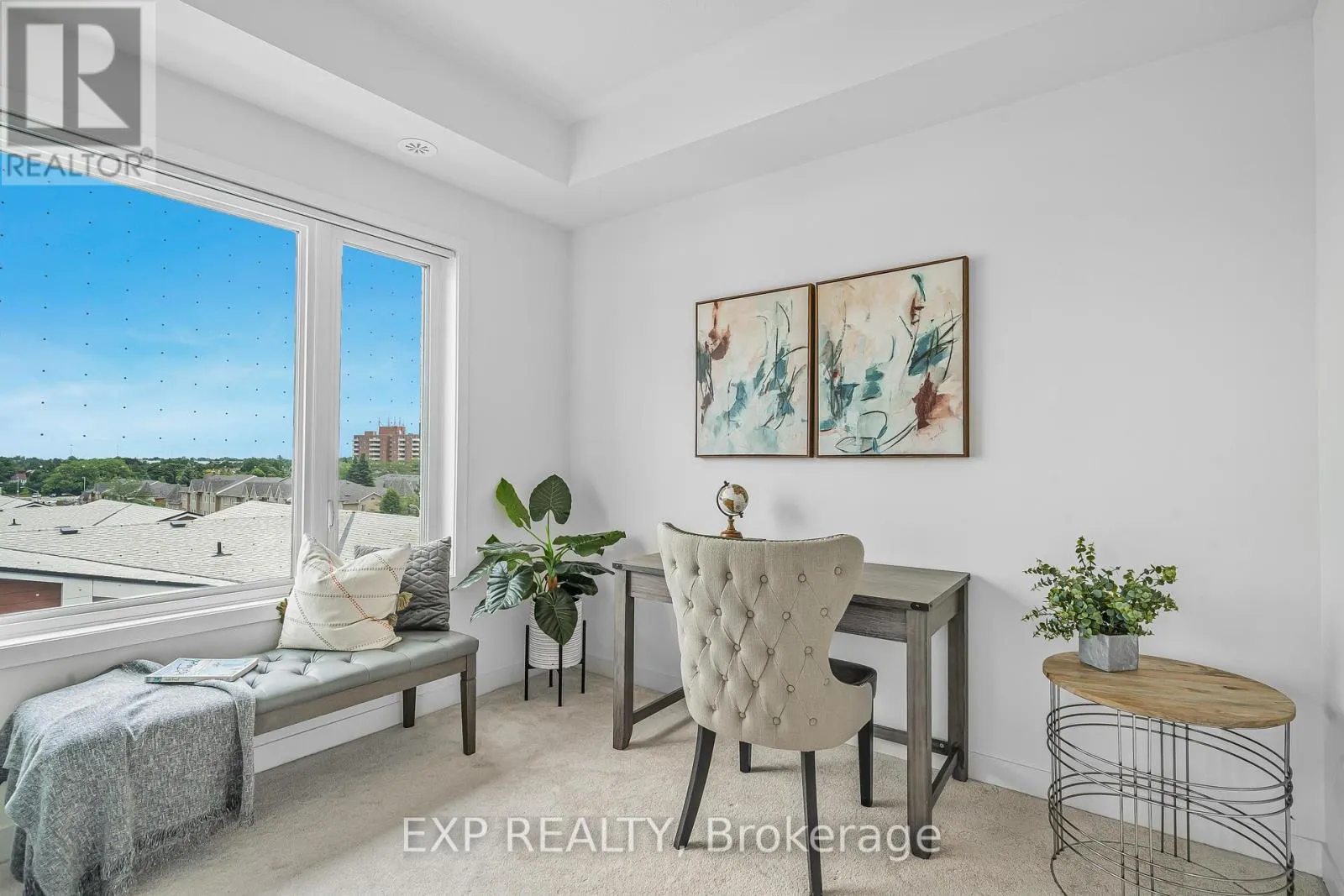 404 - 20 ORCHID PLACE DRIVE