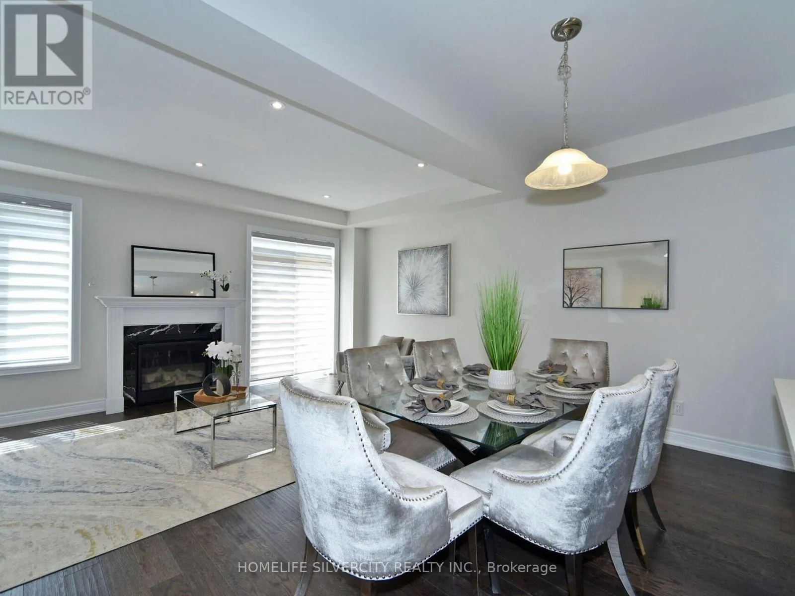 92 DEER RIDGE CRESCENT