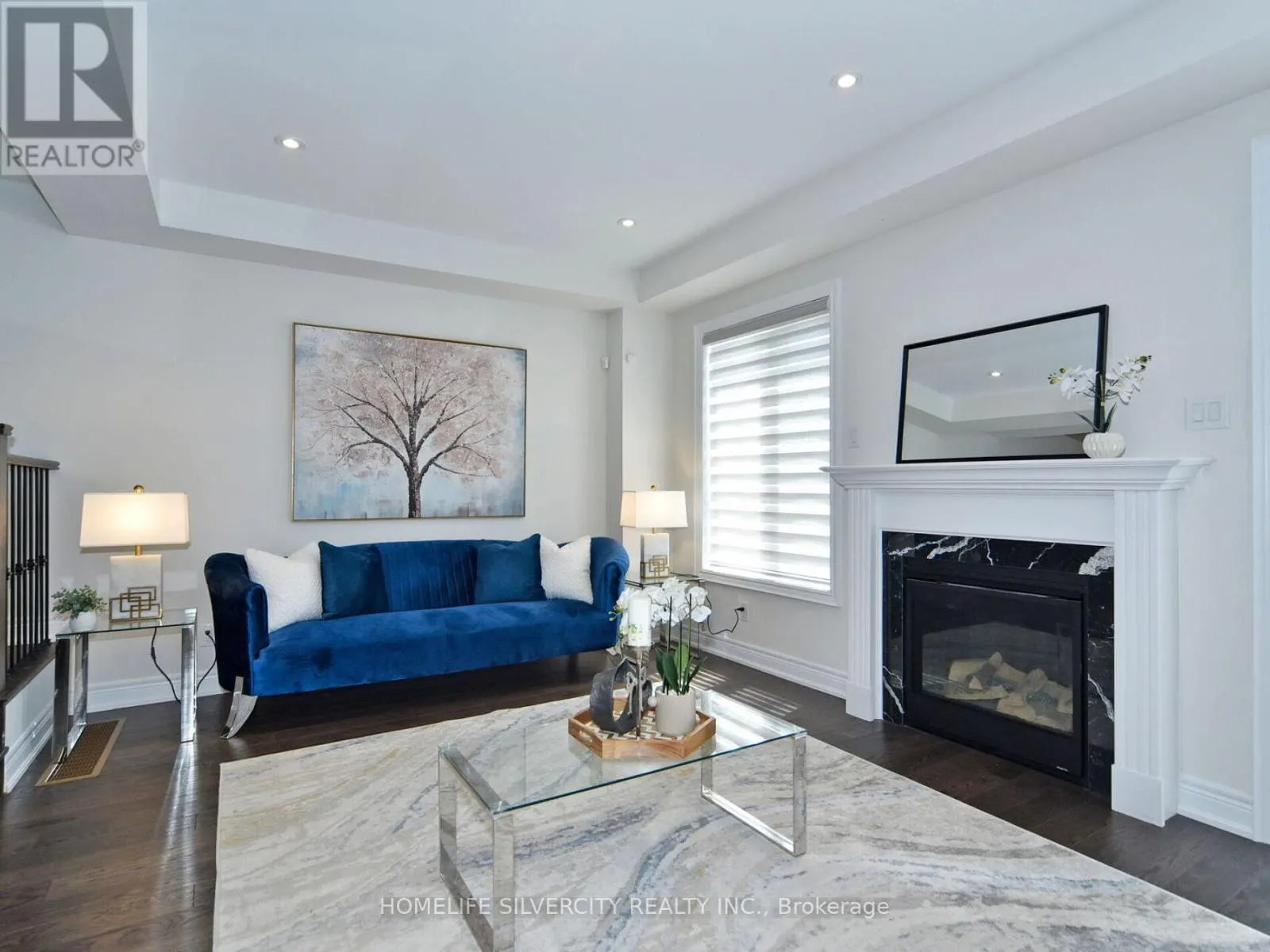 92 DEER RIDGE CRESCENT
