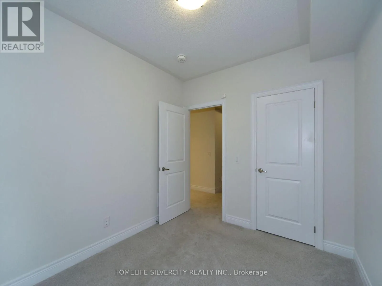 92 DEER RIDGE CRESCENT
