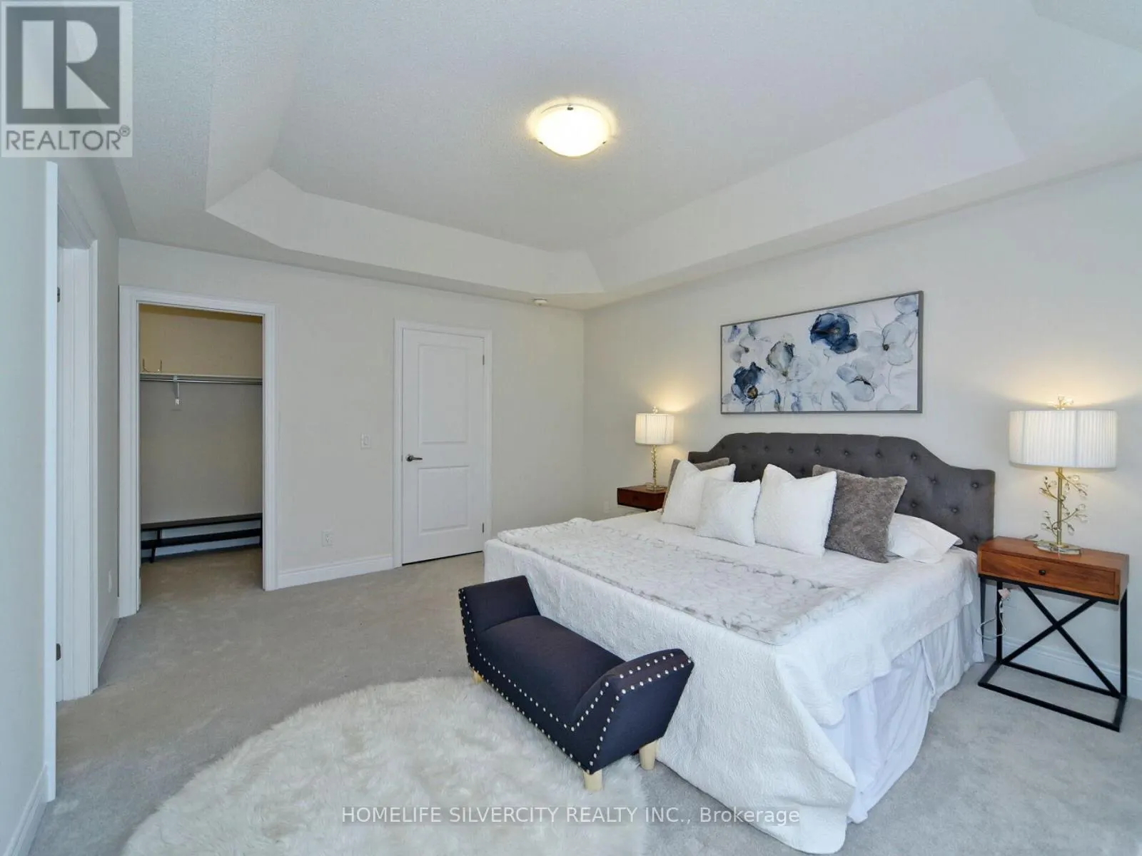 92 DEER RIDGE CRESCENT