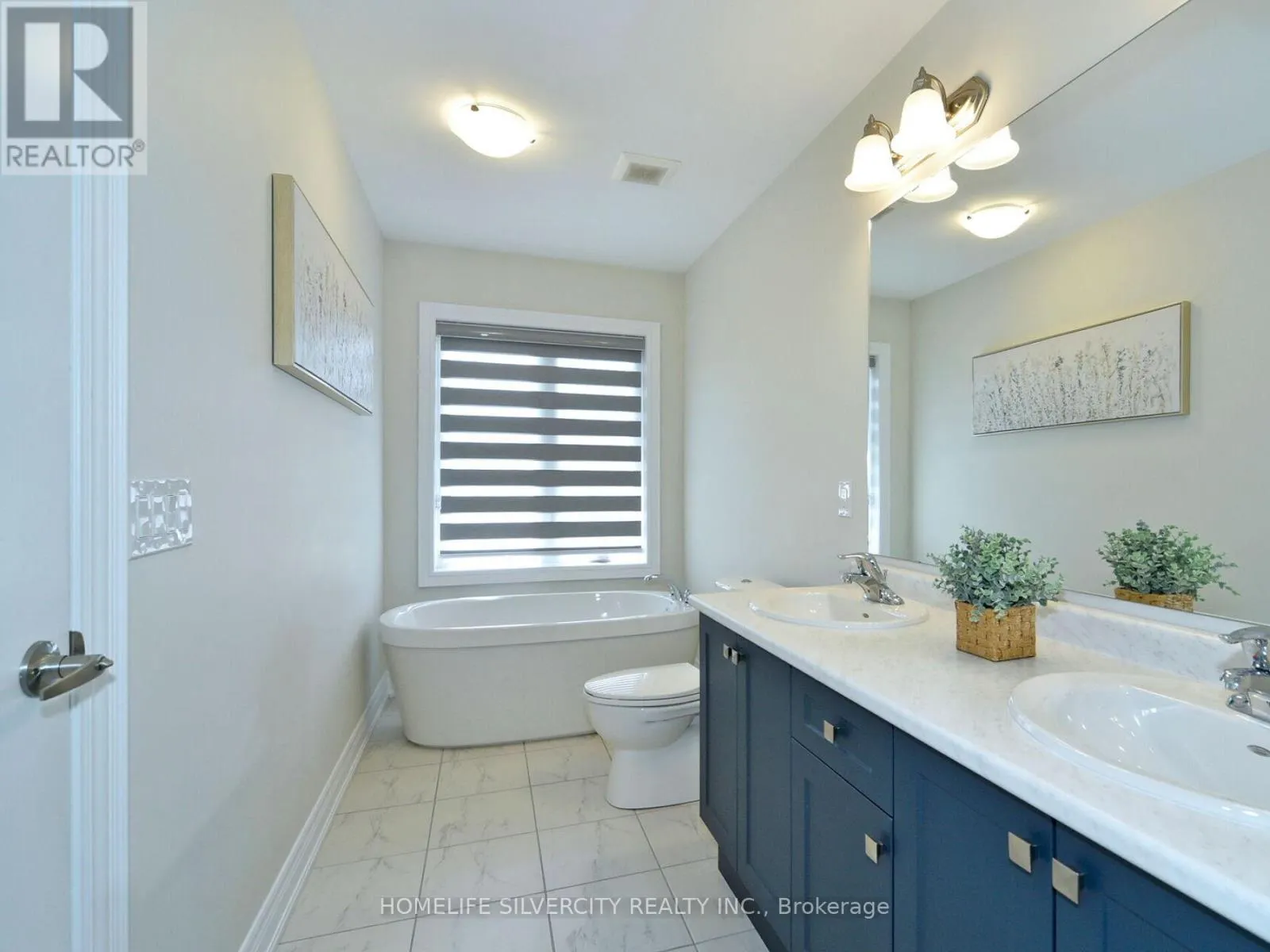 92 DEER RIDGE CRESCENT