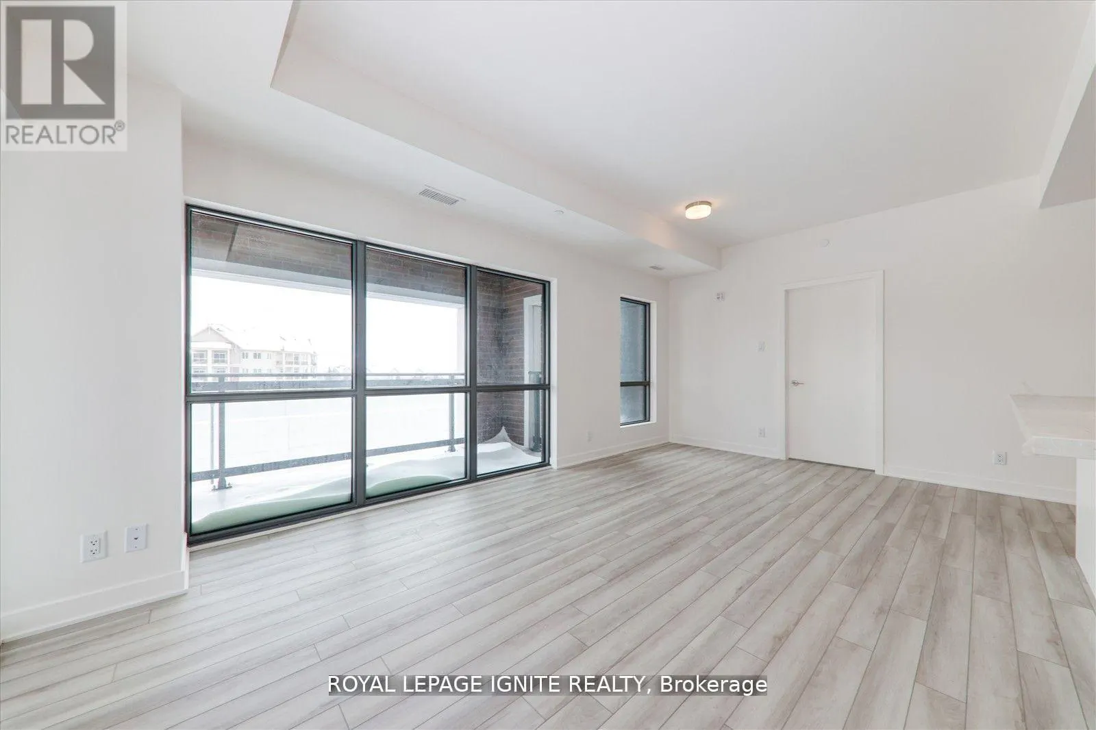 1103 - 55 CLARINGTON BOULEVARD