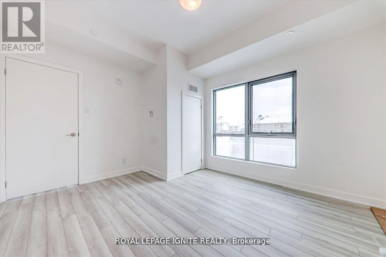 1103 - 55 CLARINGTON BOULEVARD