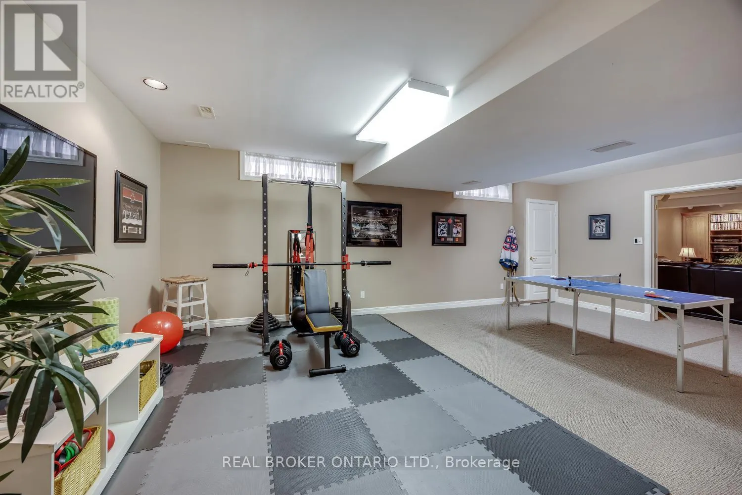24 WORTHINGTON DRIVE