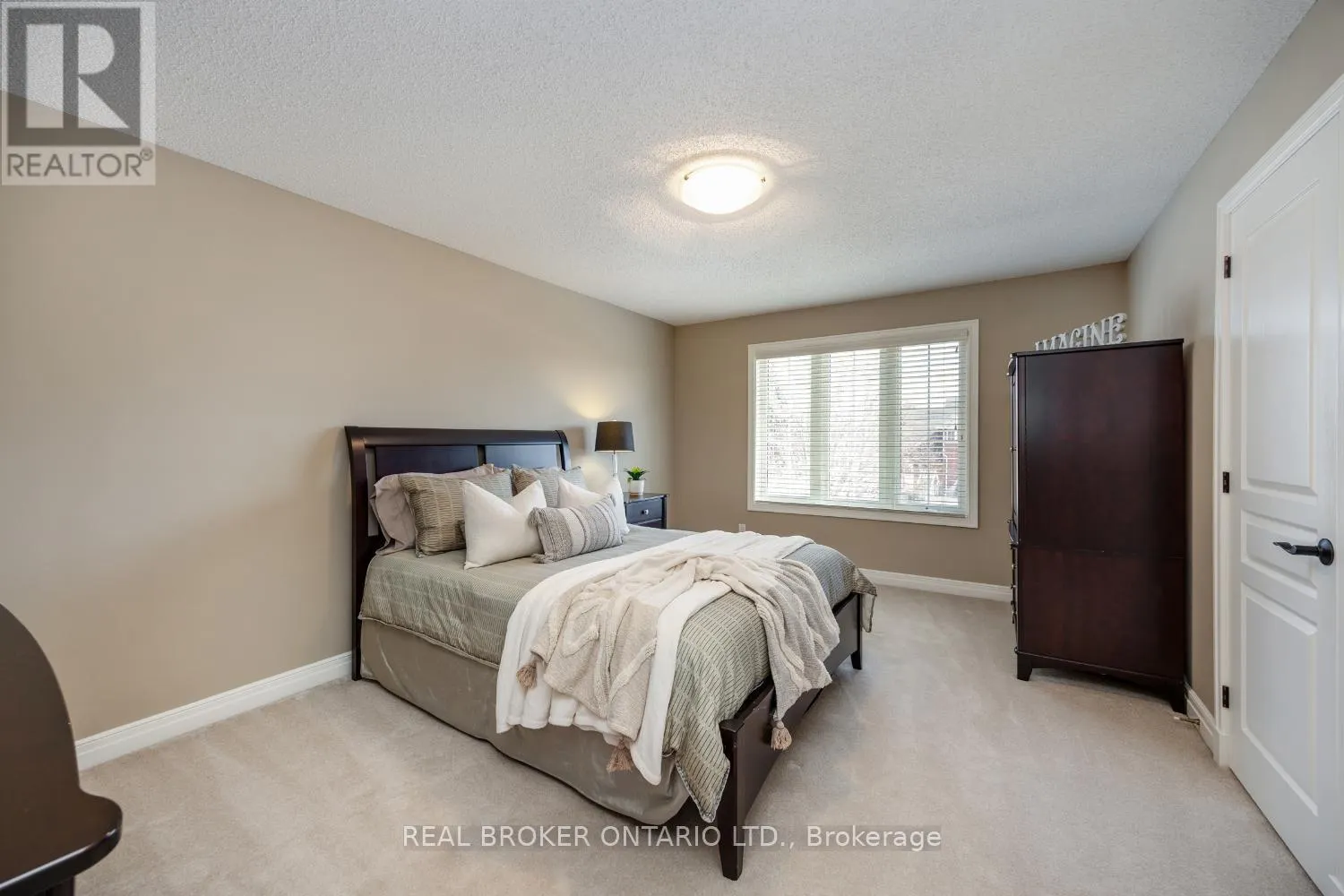 24 WORTHINGTON DRIVE