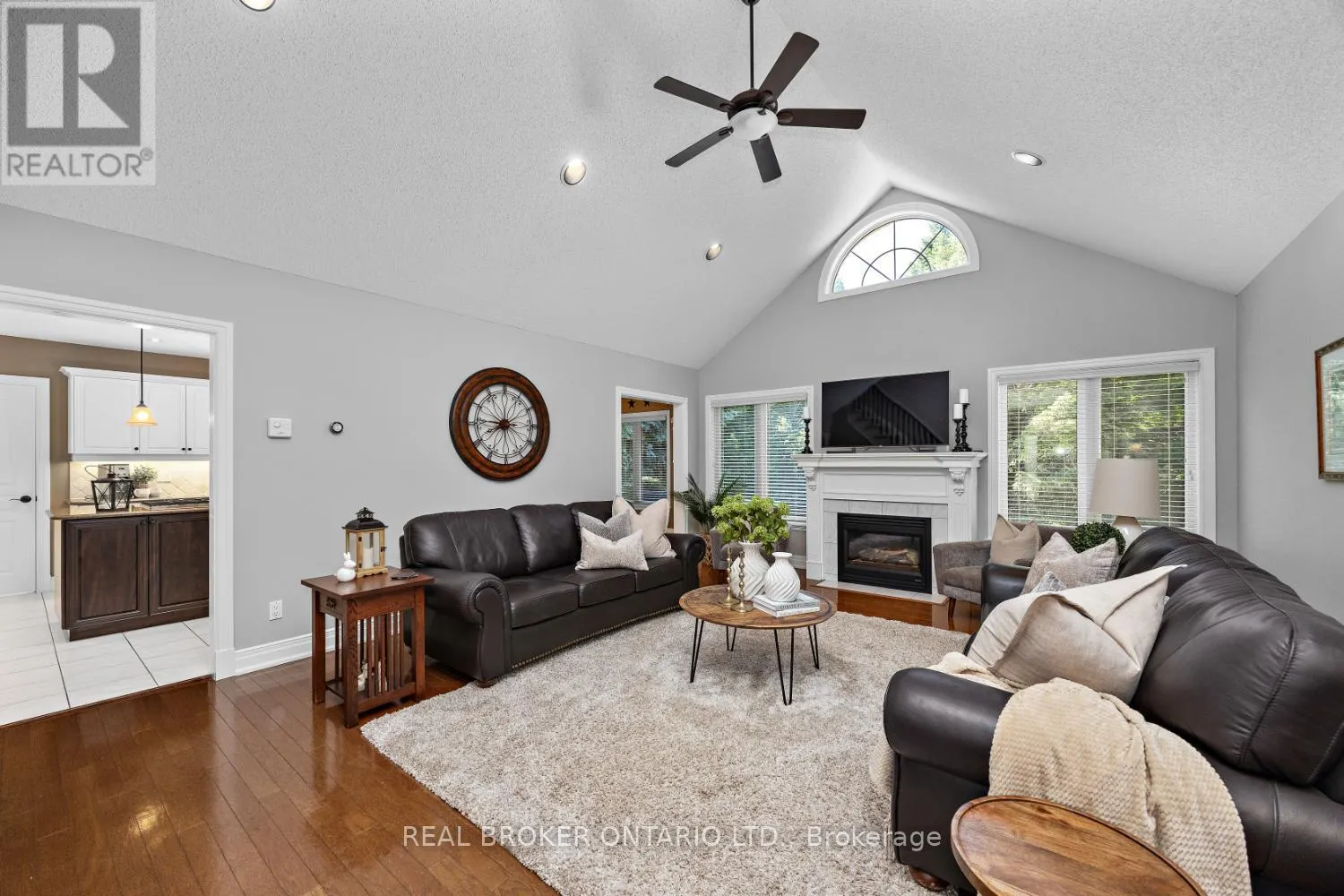 24 WORTHINGTON DRIVE