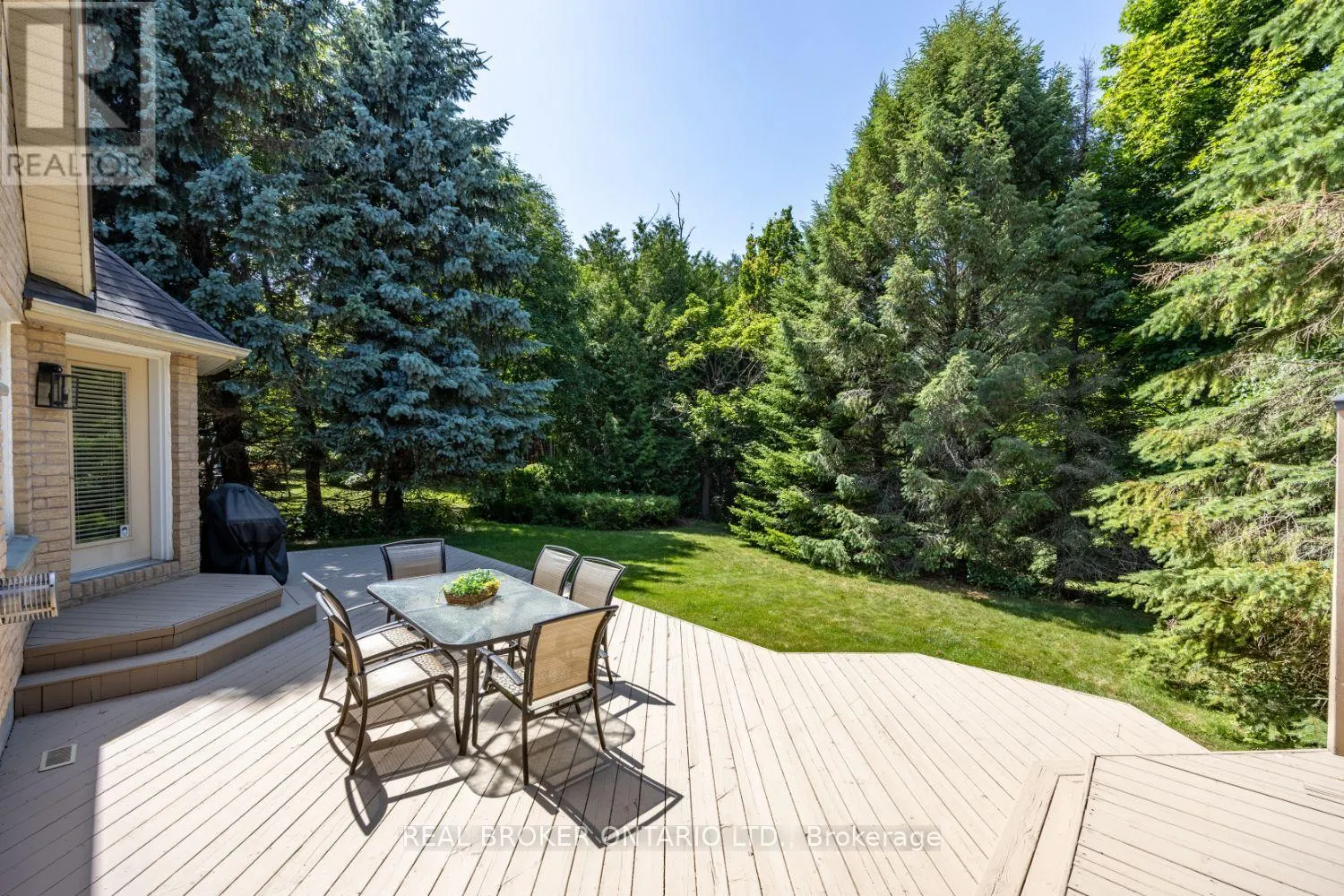 24 WORTHINGTON DRIVE