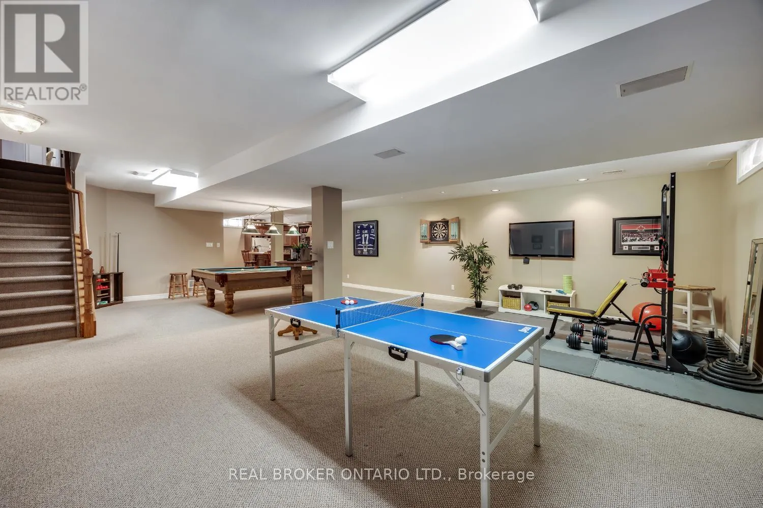 24 WORTHINGTON DRIVE