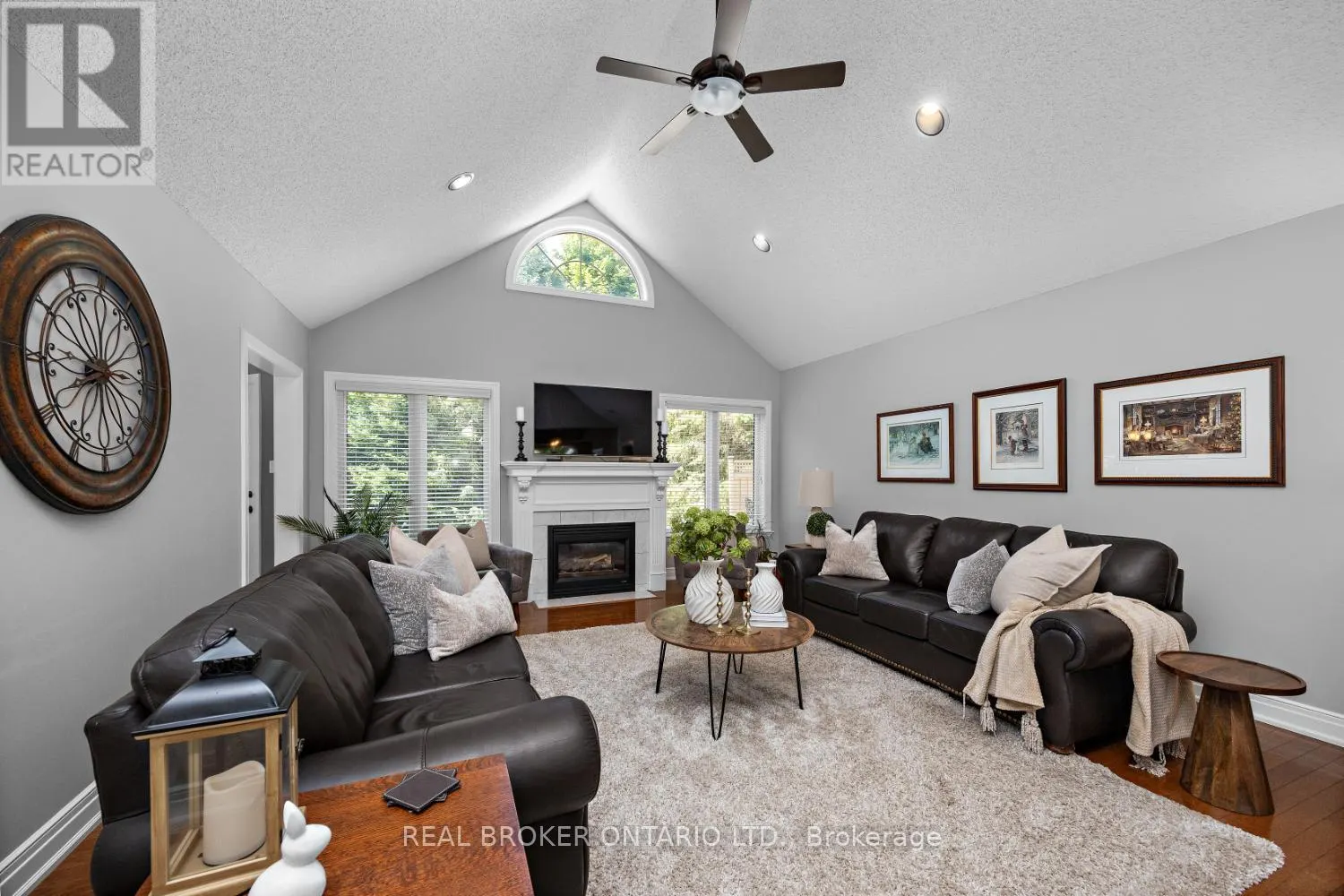 24 WORTHINGTON DRIVE