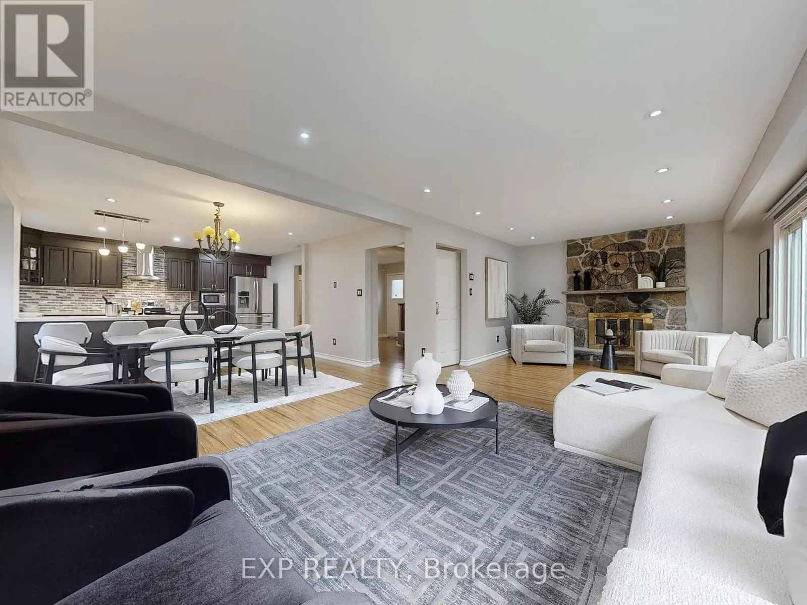 19 KENSCOTT ROAD
