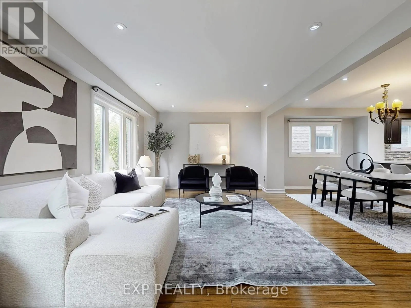 19 KENSCOTT ROAD