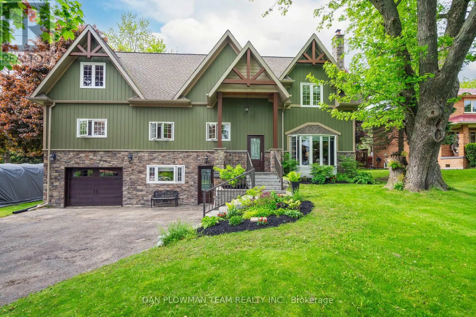 28 BRADLEY BOULEVARD