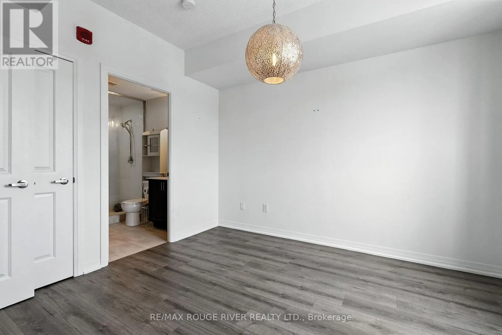 206 - 70 SHIPWAY AVENUE, #206