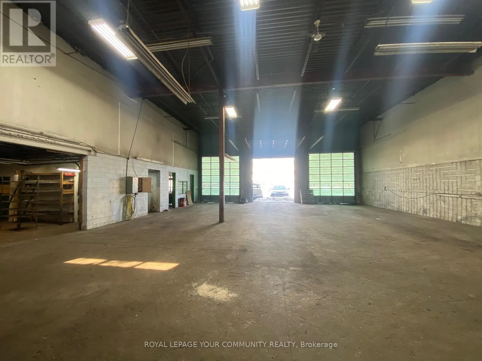 UNIT 3 - 1035 BROCK ROAD