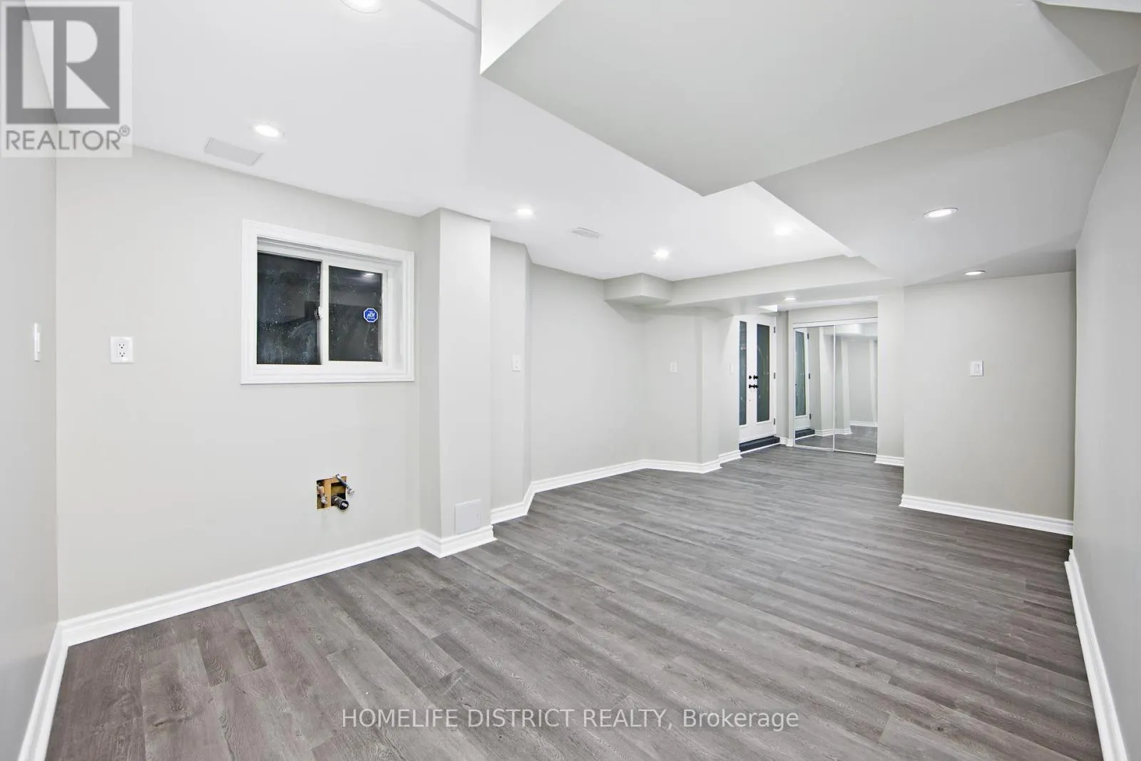 50 WELDRICK CRESCENT