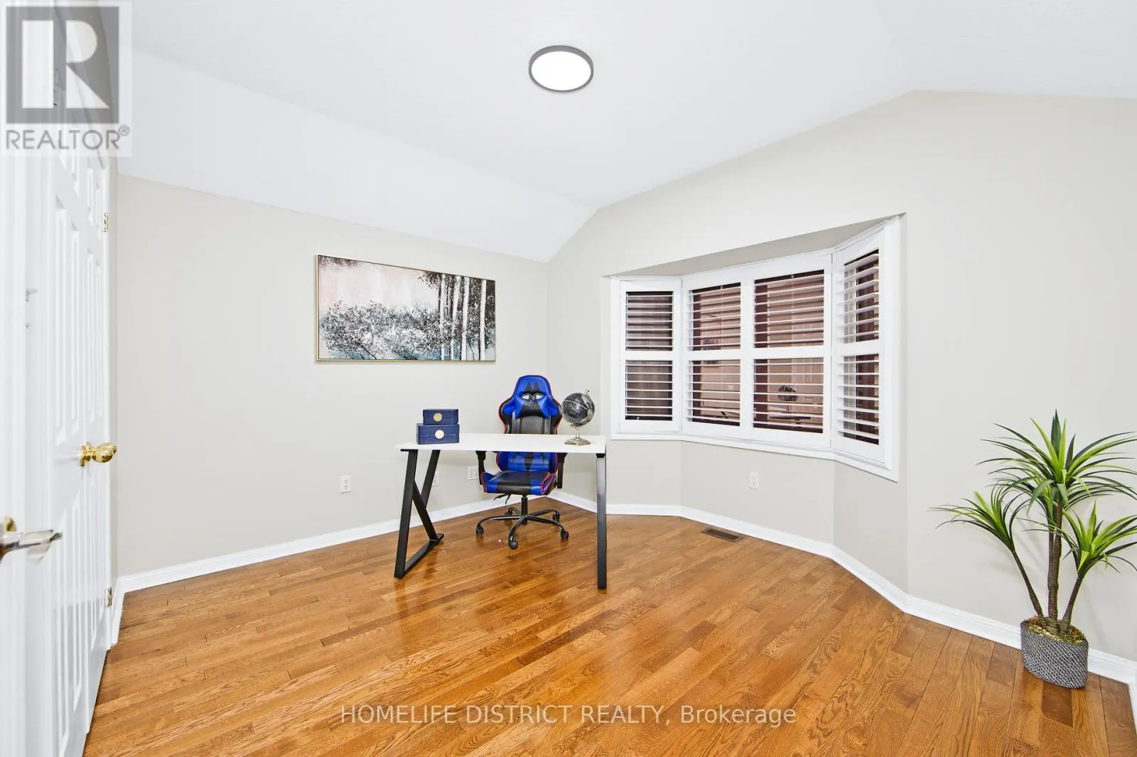 50 WELDRICK CRESCENT