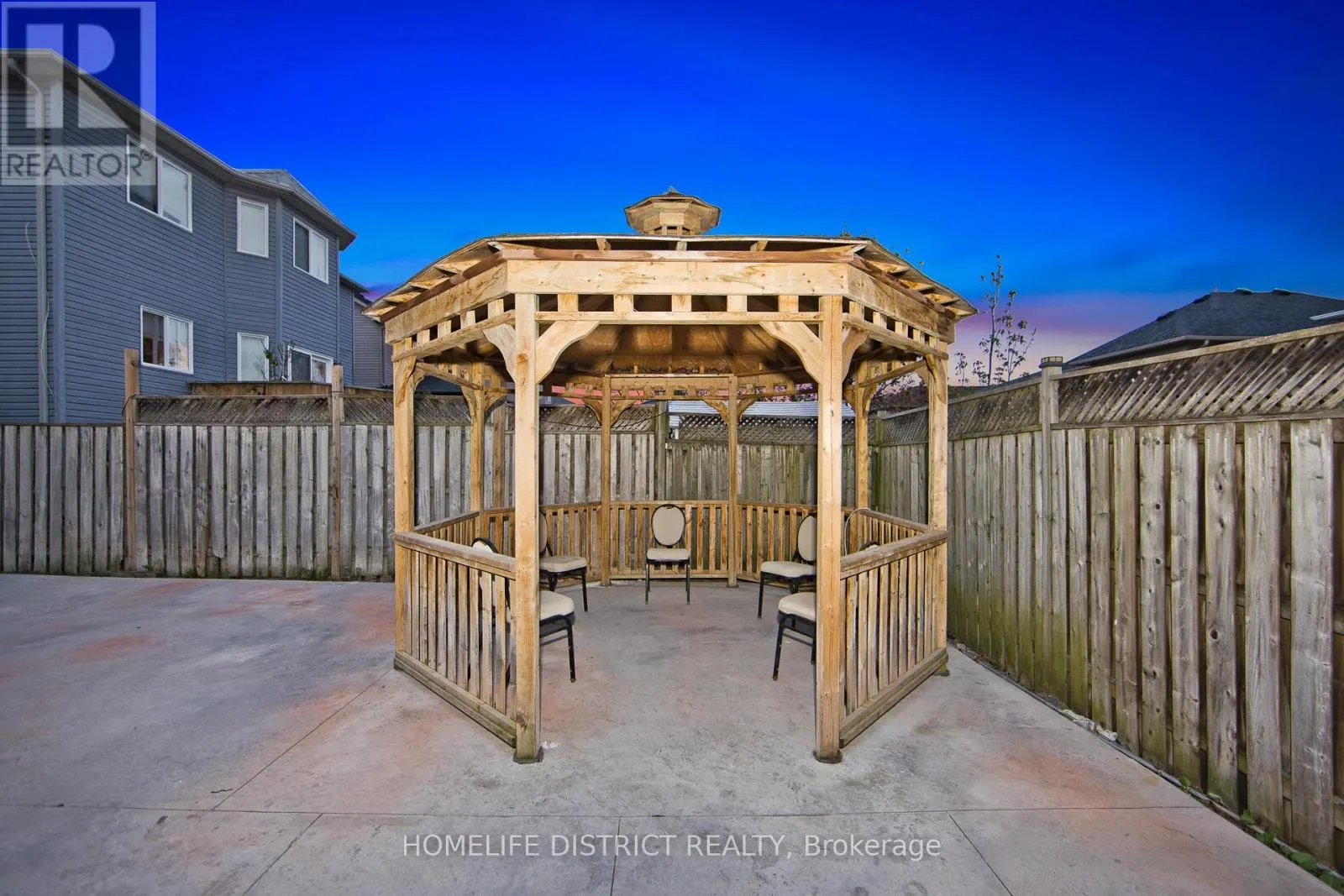 50 WELDRICK CRESCENT