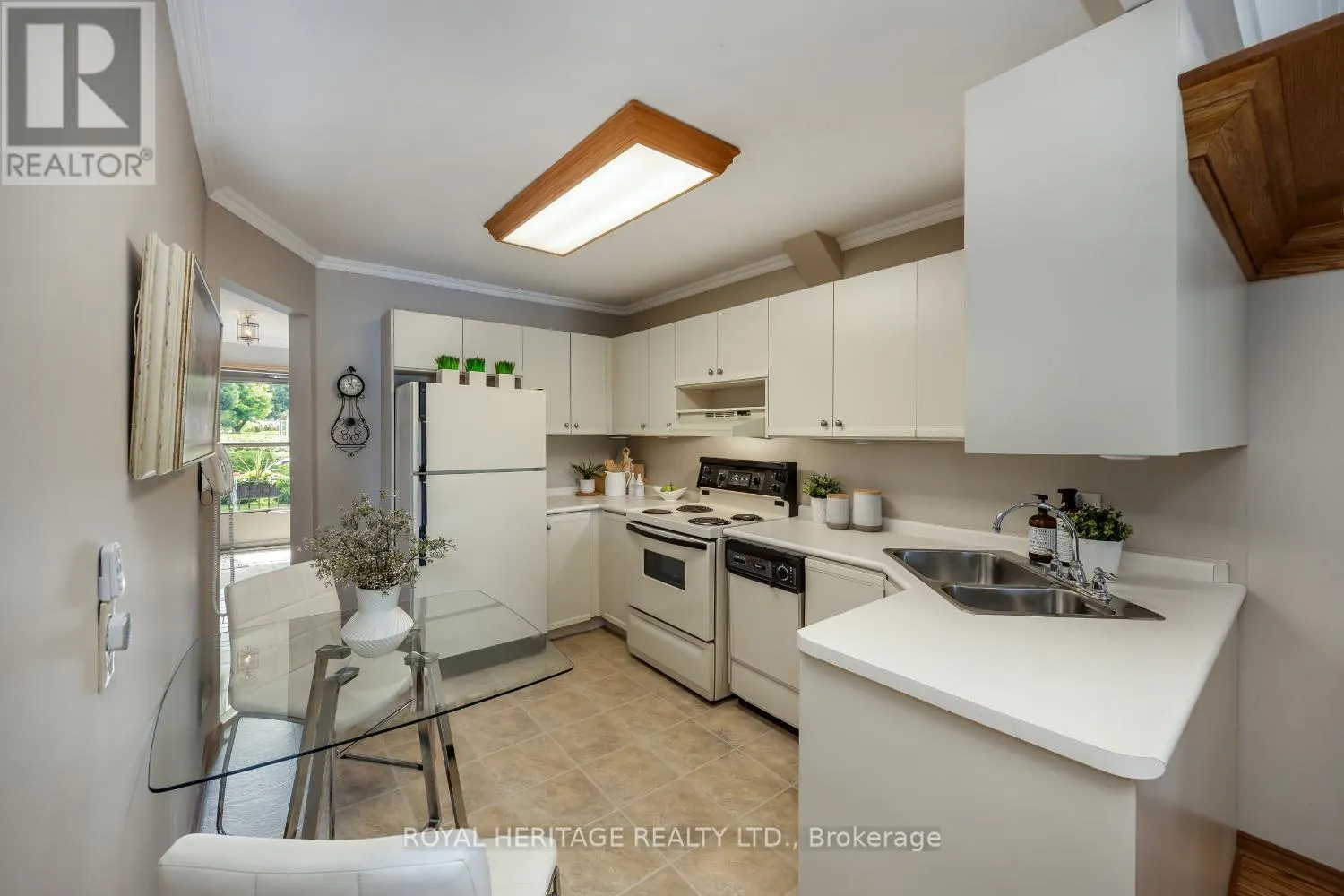 15 - 234 WATER STREET, #15