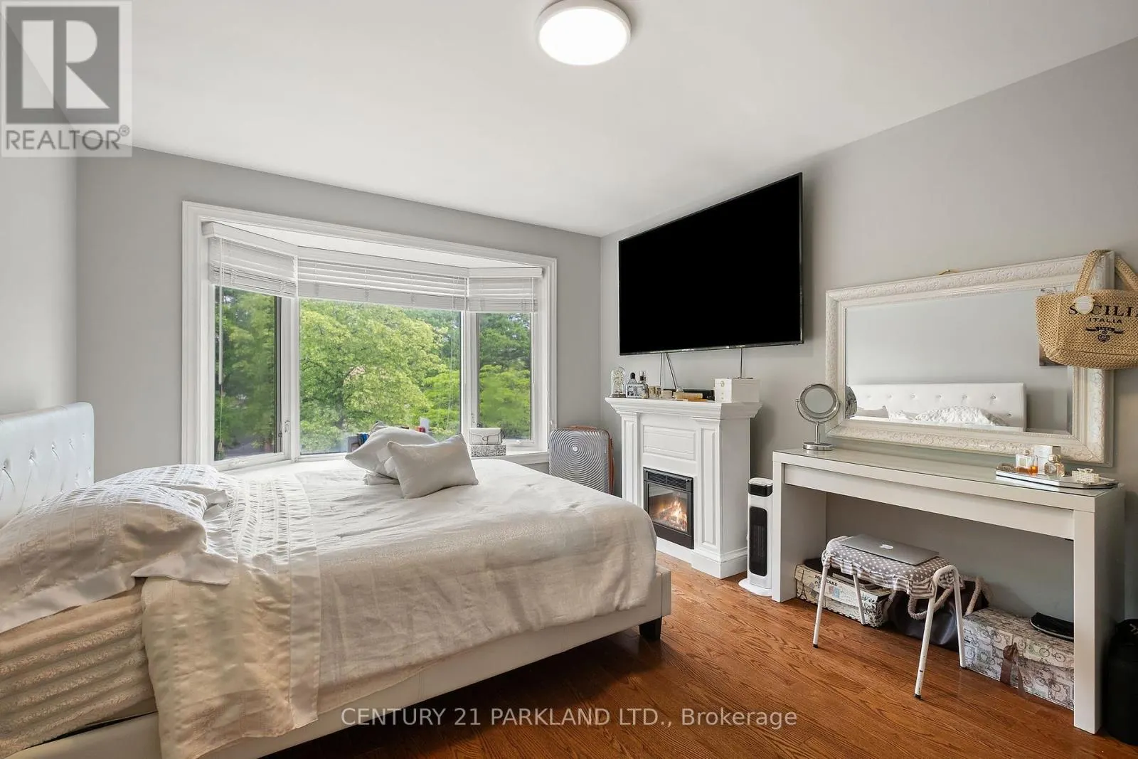 87 BONACRES AVENUE