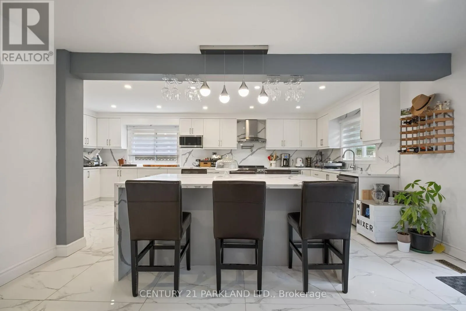 87 BONACRES AVENUE