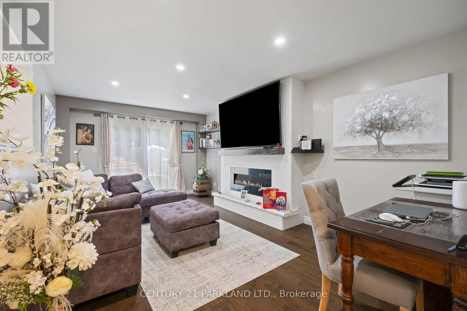 87 BONACRES AVENUE