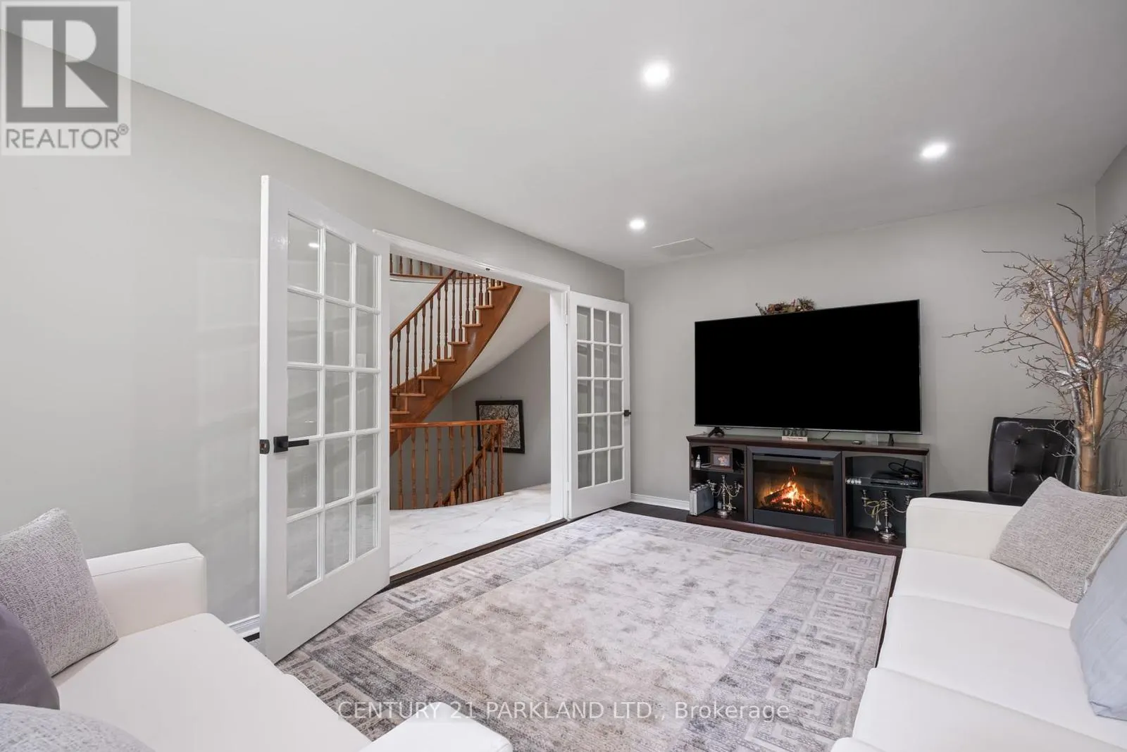 87 BONACRES AVENUE