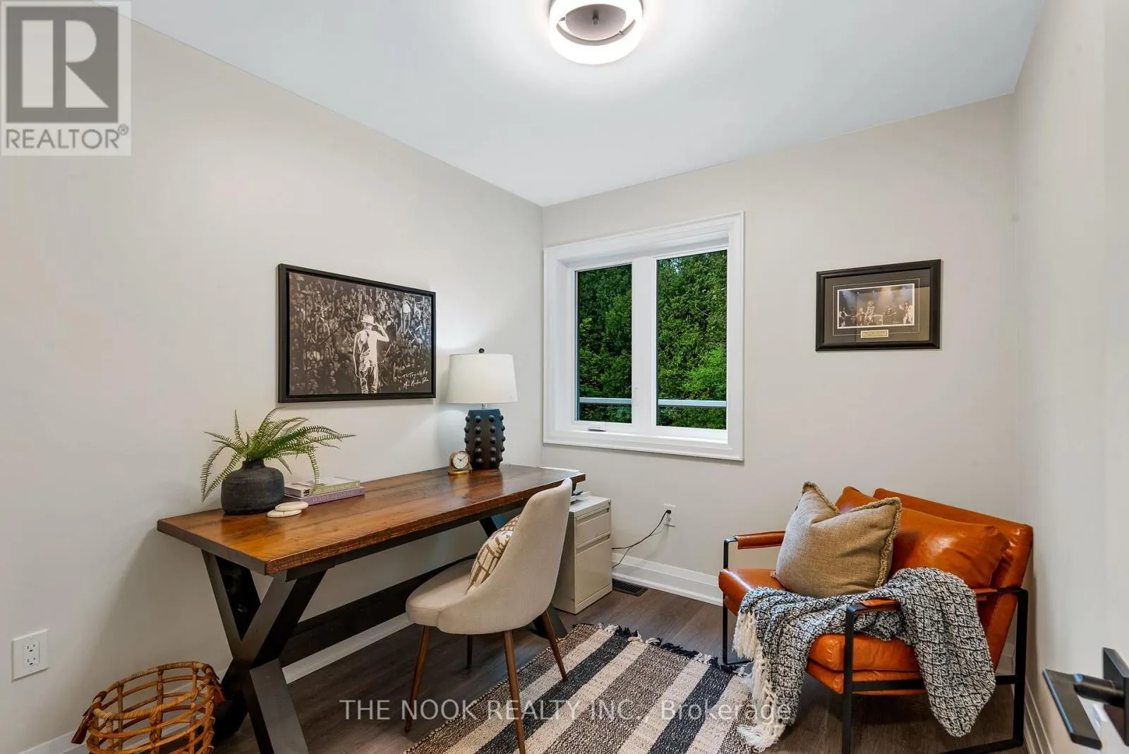 662 RAGLAN ROAD W