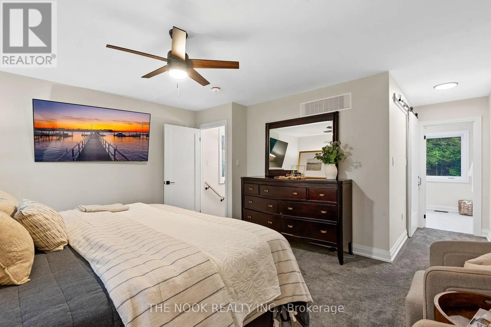 662 RAGLAN ROAD W
