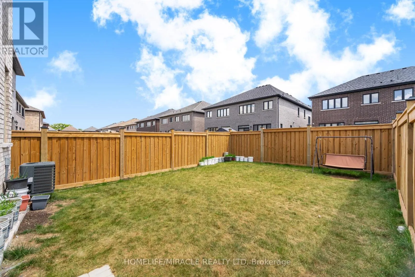 33 CLOSSON DRIVE