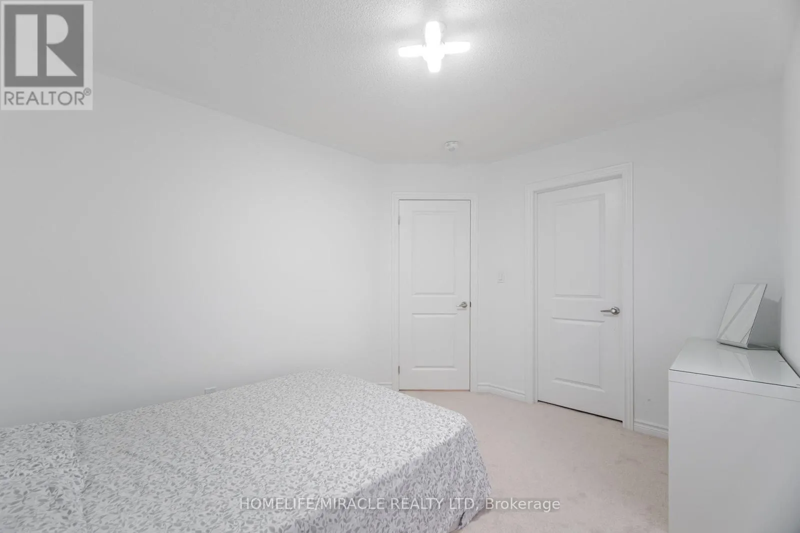 33 CLOSSON DRIVE