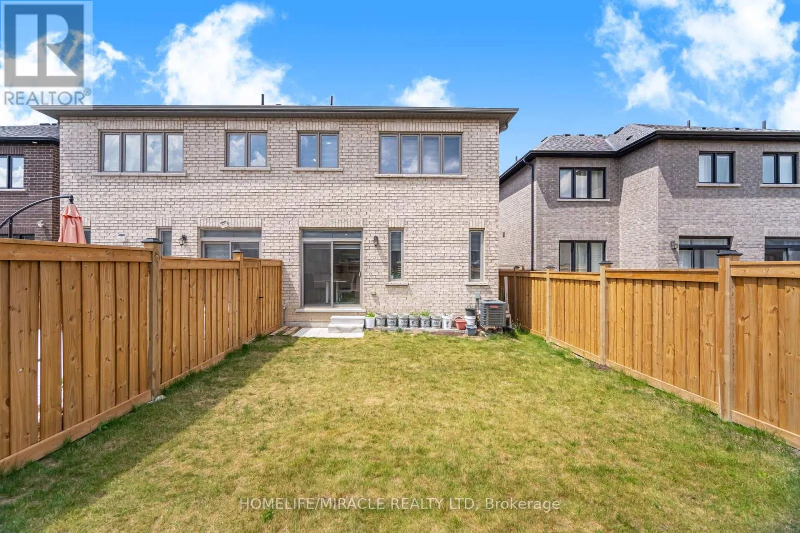 33 CLOSSON DRIVE