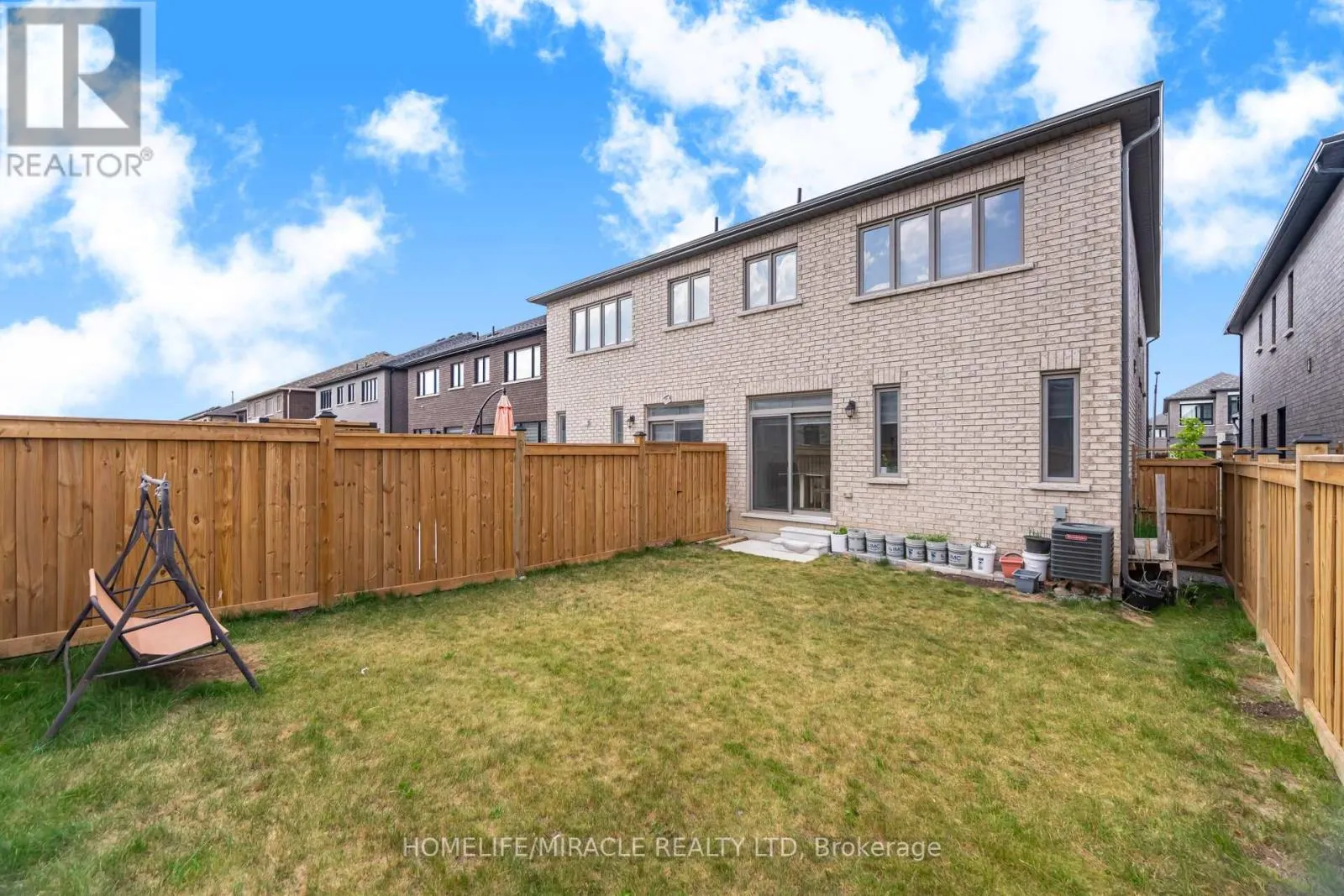33 CLOSSON DRIVE