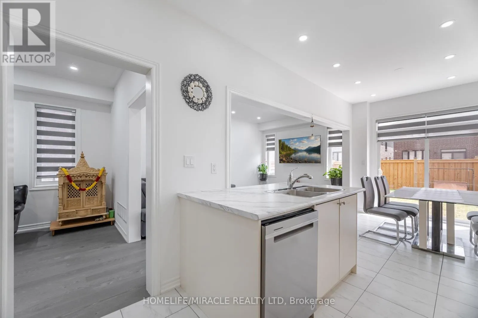 33 CLOSSON DRIVE