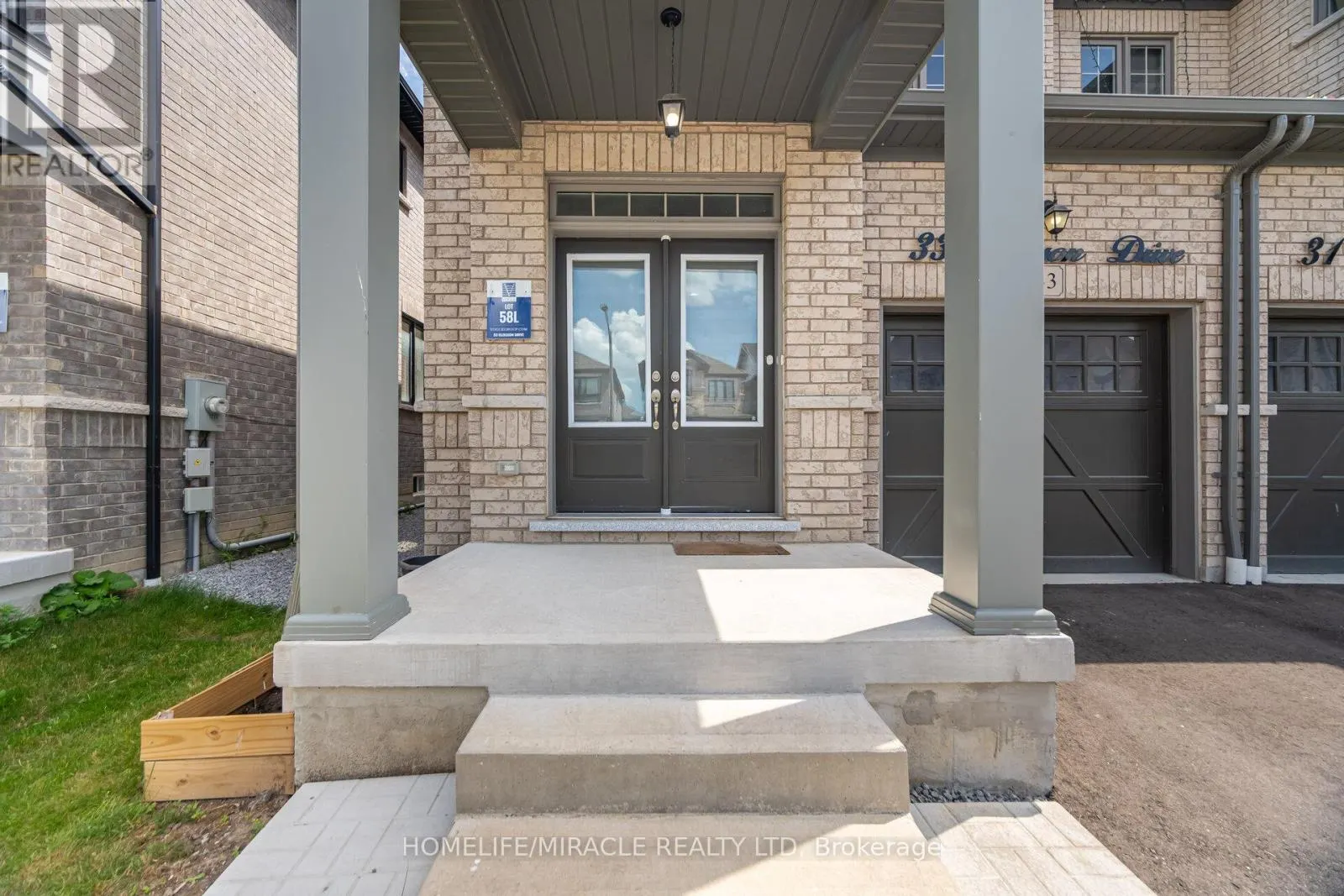 33 CLOSSON DRIVE