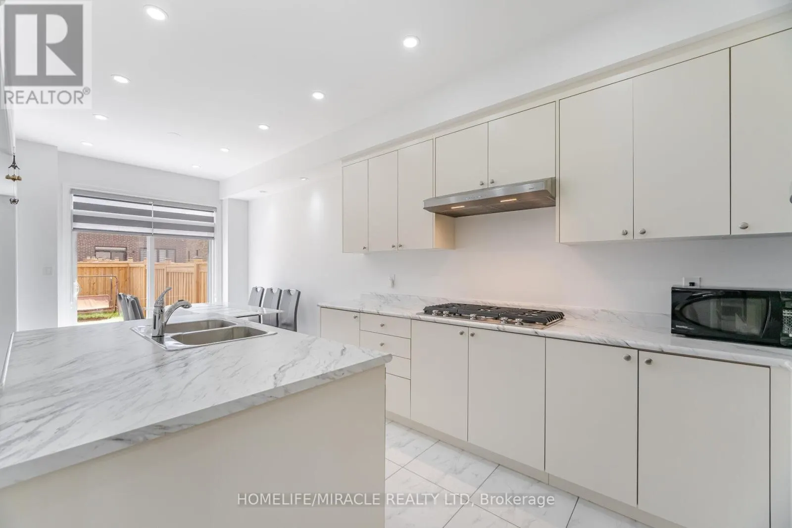 33 CLOSSON DRIVE