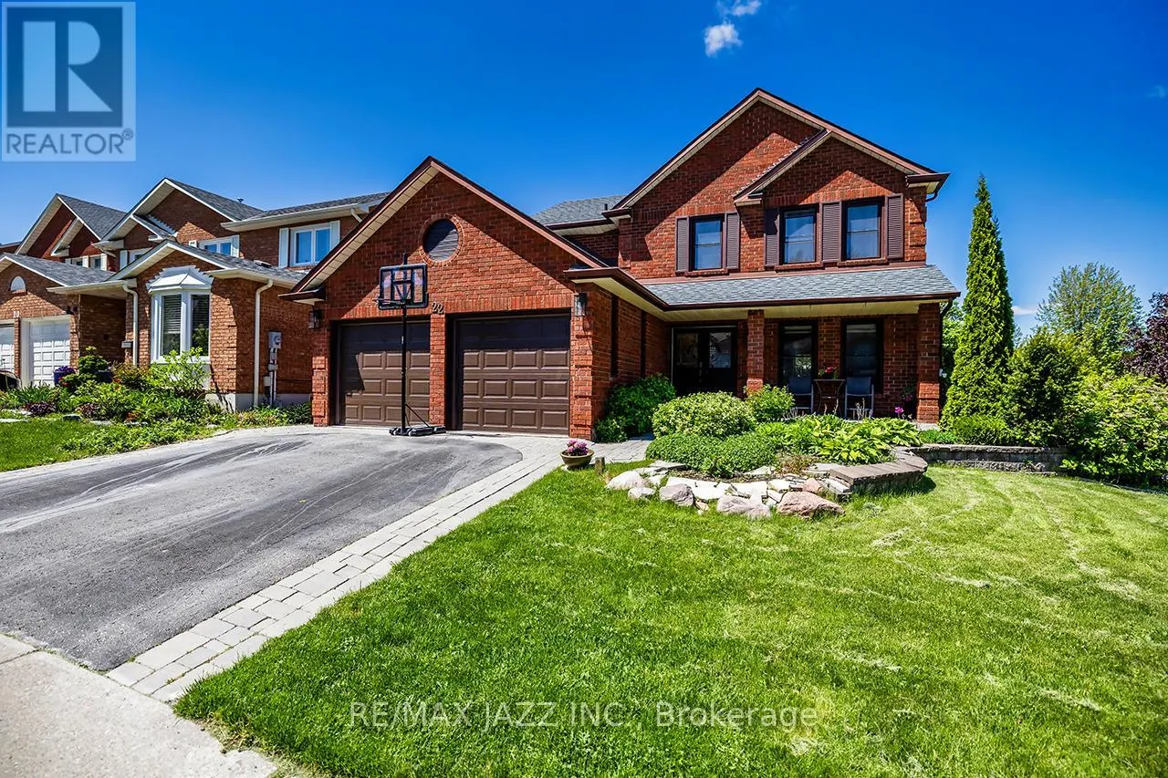 22 KINGSWOOD DRIVE