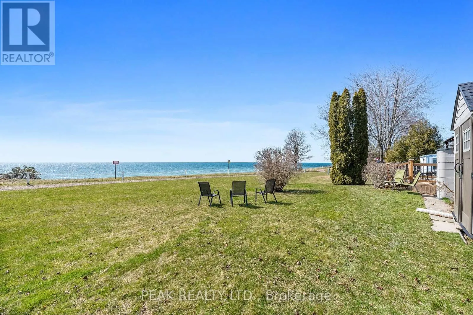 71 BLUFFS ROAD