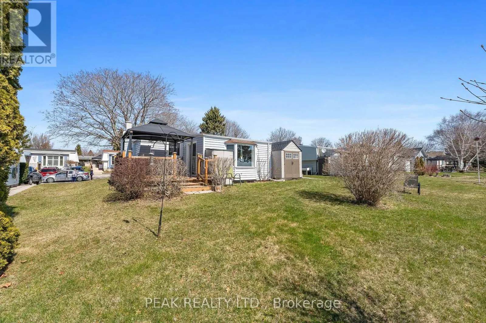 71 BLUFFS ROAD