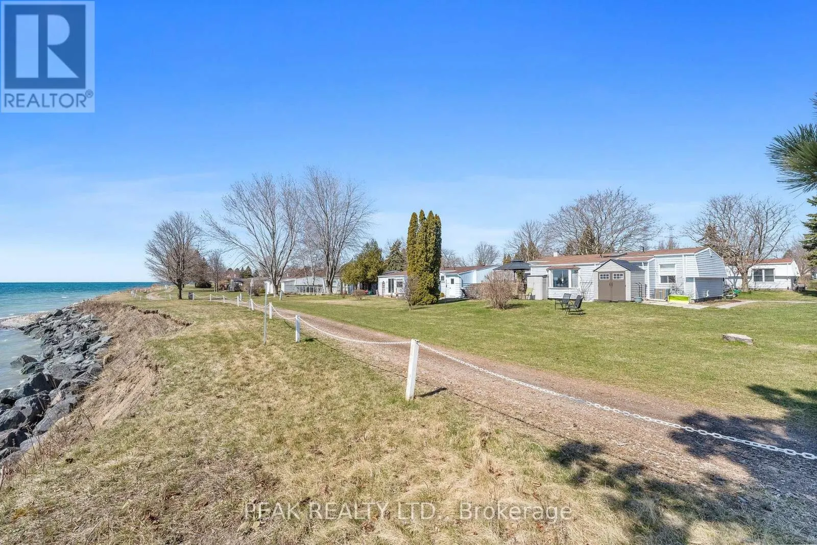 71 BLUFFS ROAD