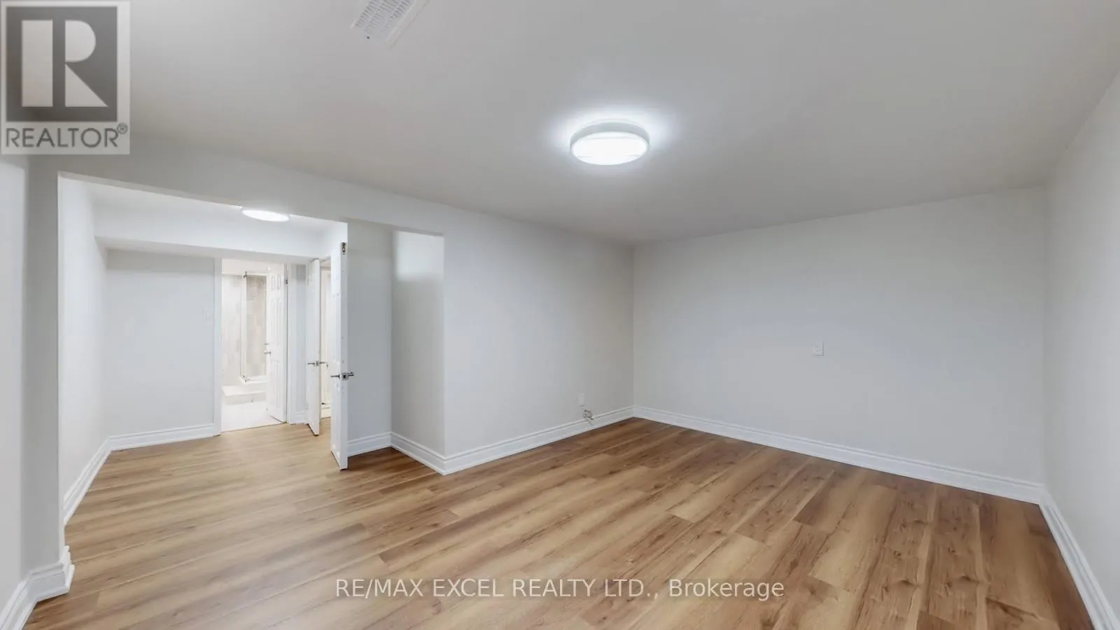 80 EAGLEVIEW CRESCENT