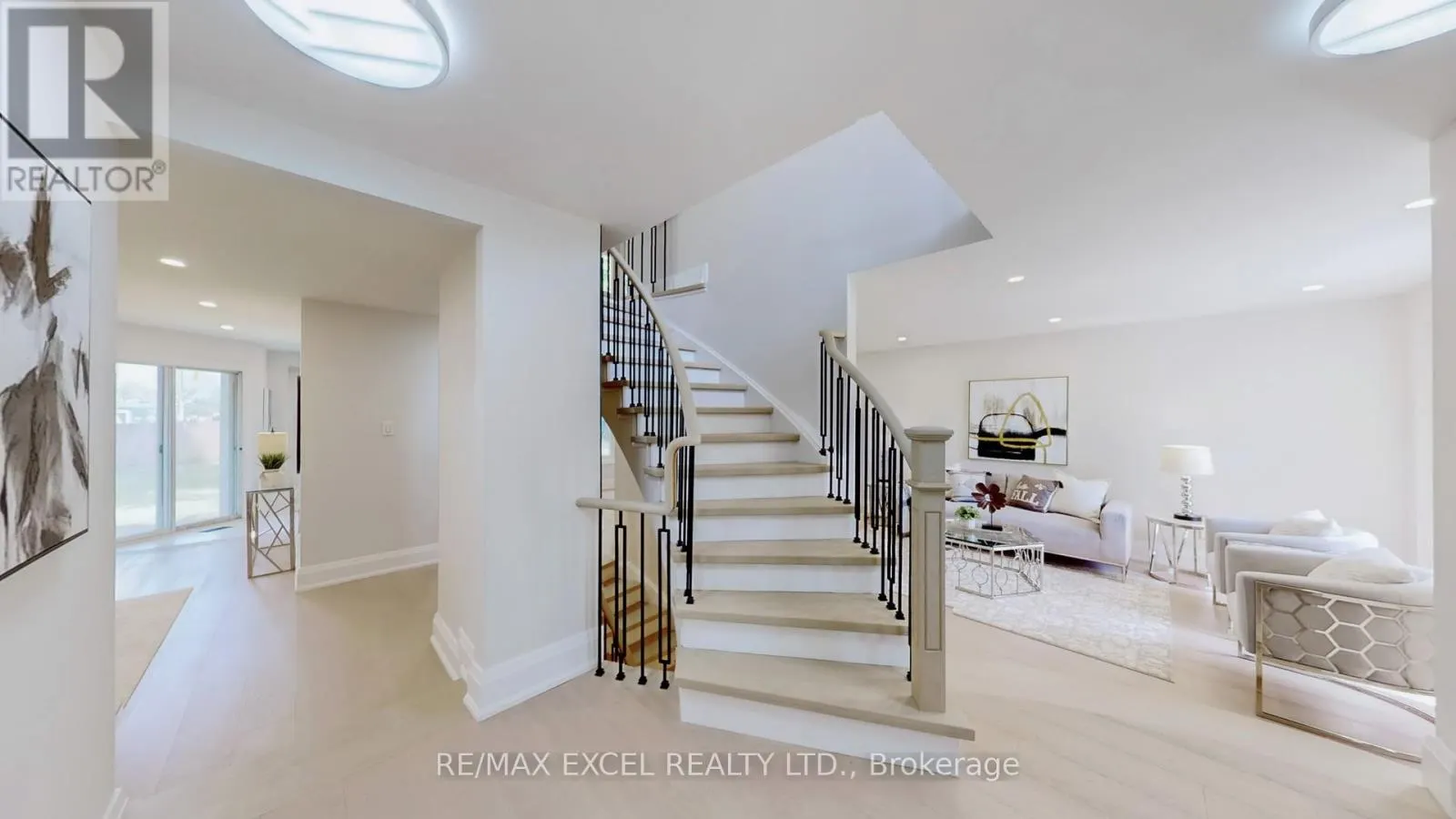 80 EAGLEVIEW CRESCENT