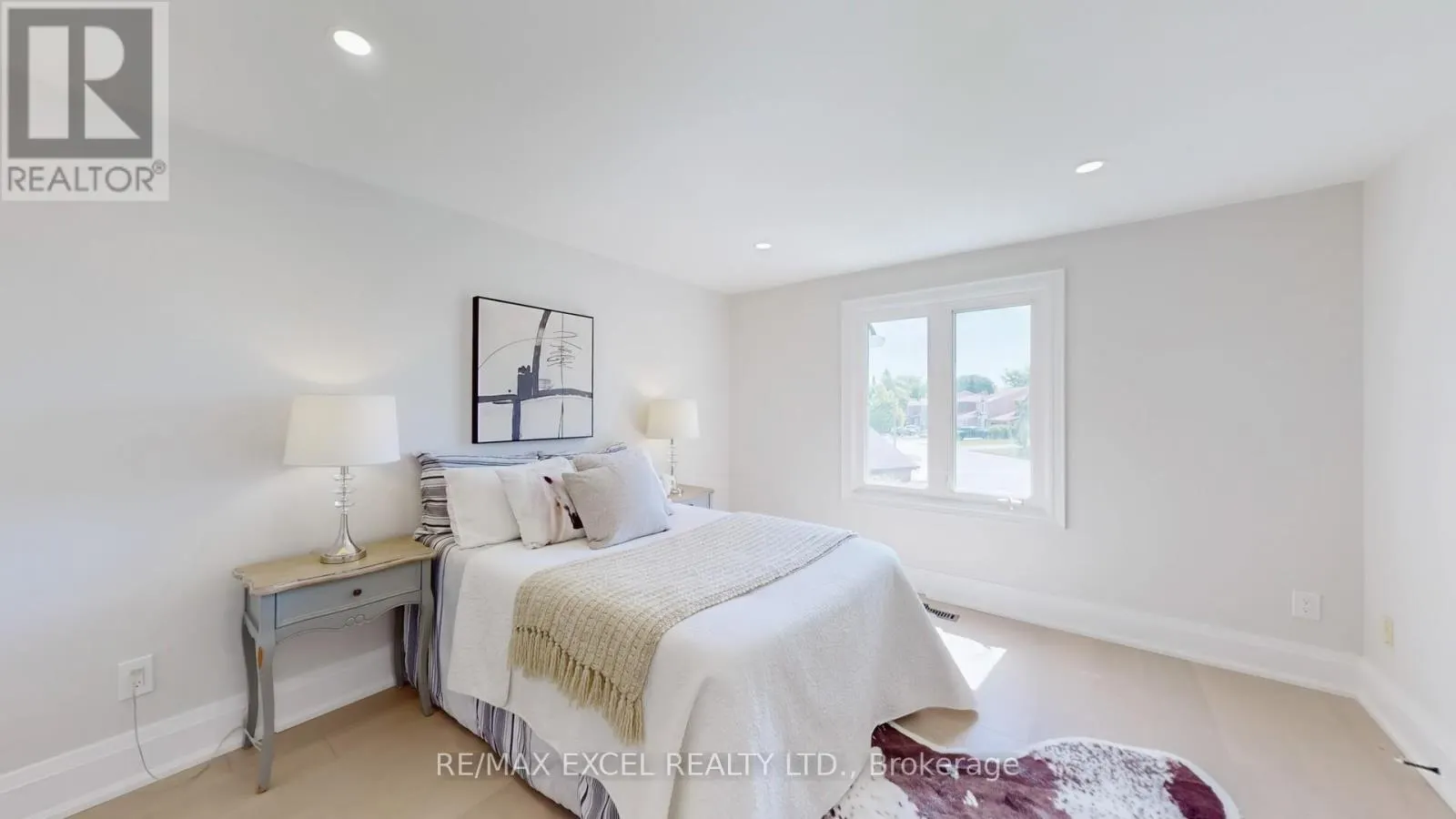 80 EAGLEVIEW CRESCENT