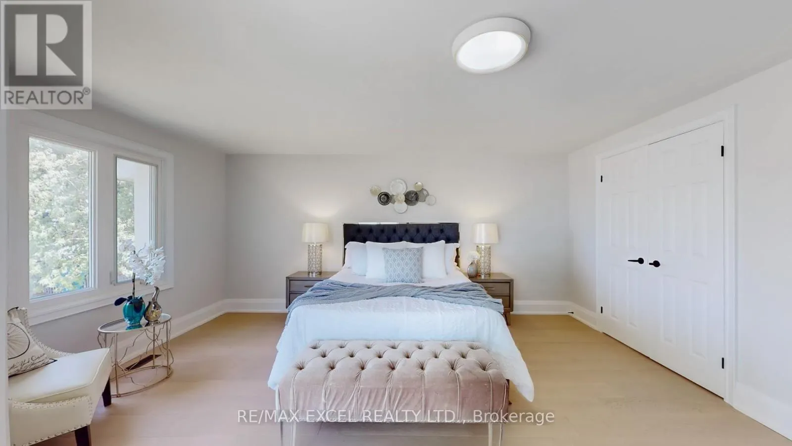 80 EAGLEVIEW CRESCENT