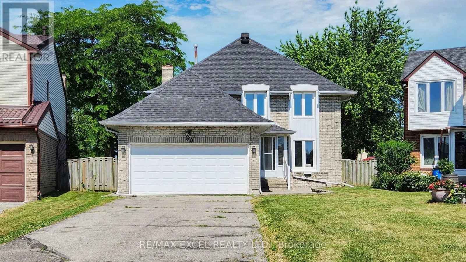 80 EAGLEVIEW CRESCENT