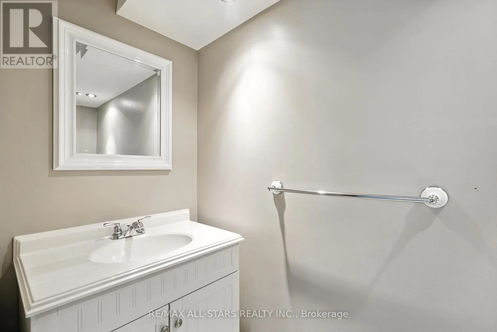 307 COCHRANE STREET