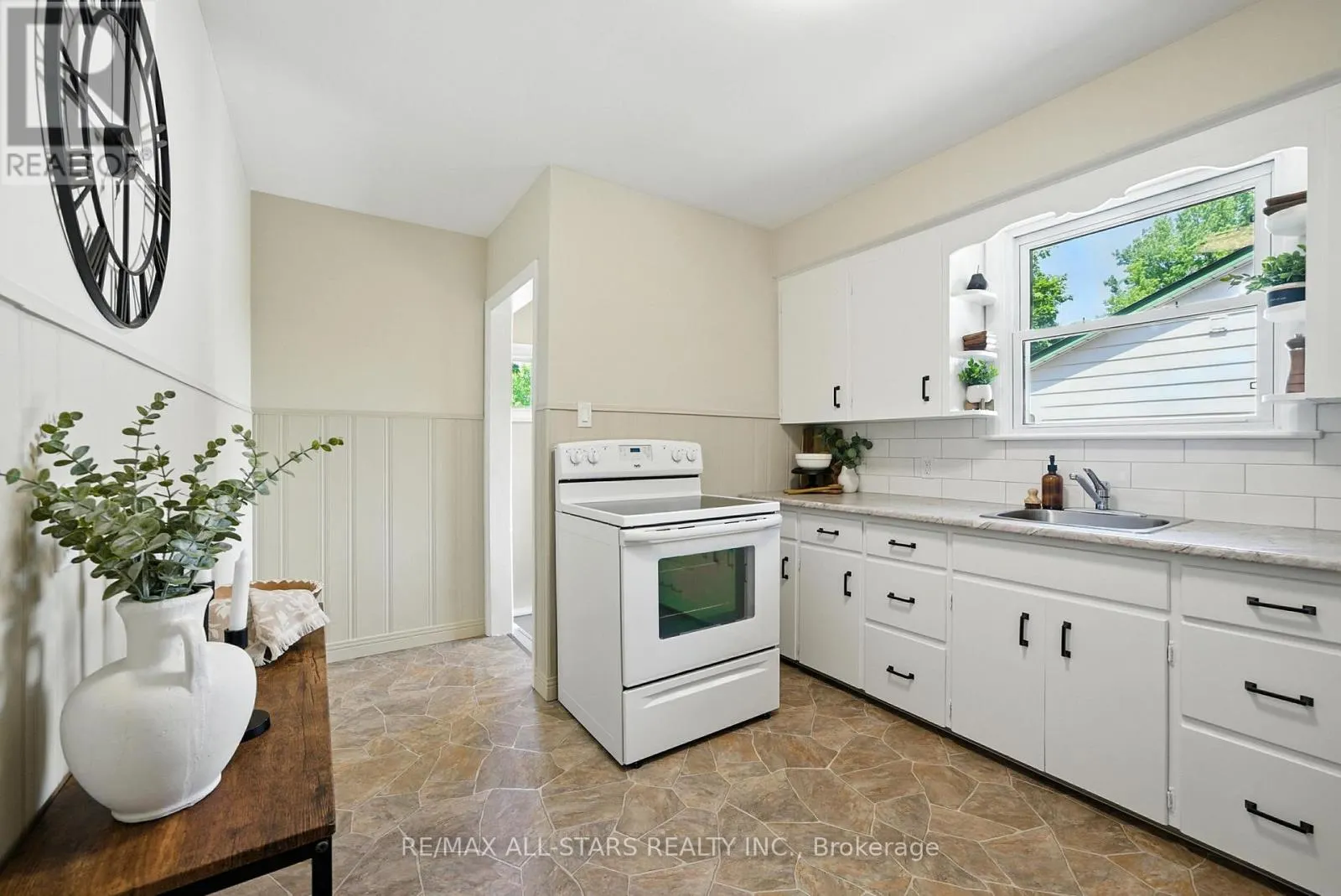 307 COCHRANE STREET